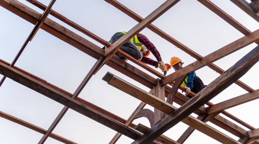 Expert Emergency Roof Repairs services in Jonesboro, IN